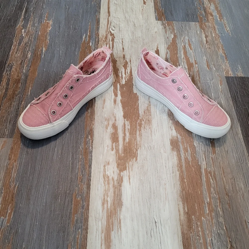 NWOT Blowfish Malibu Play Slip-On Sneakers Women's Size 9 - Picture 5 of 8